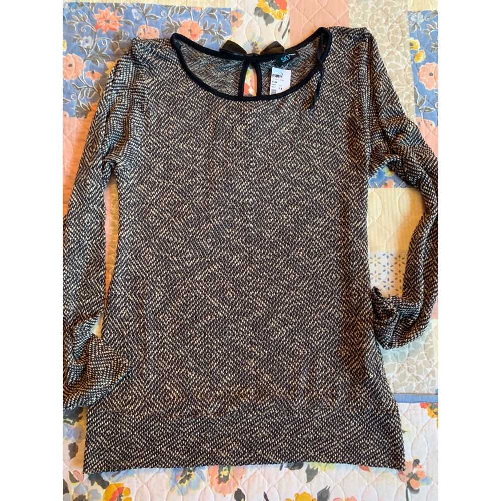 Cute Bow Detail Sweater